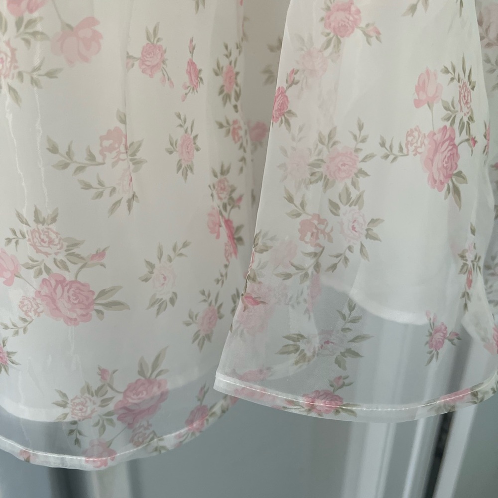 Adorable Feminine Mini Dress!